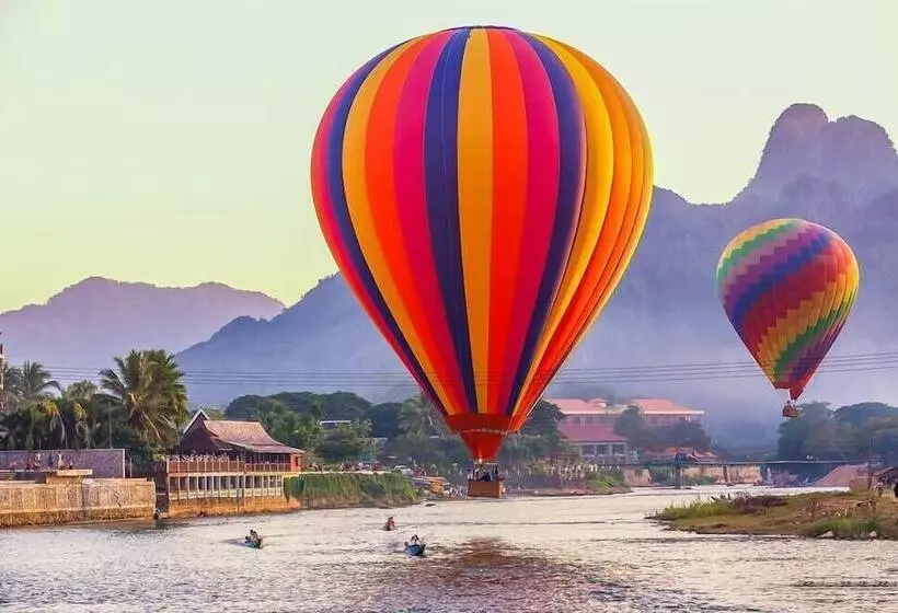 ホテル Vang Vieng Garden Villa