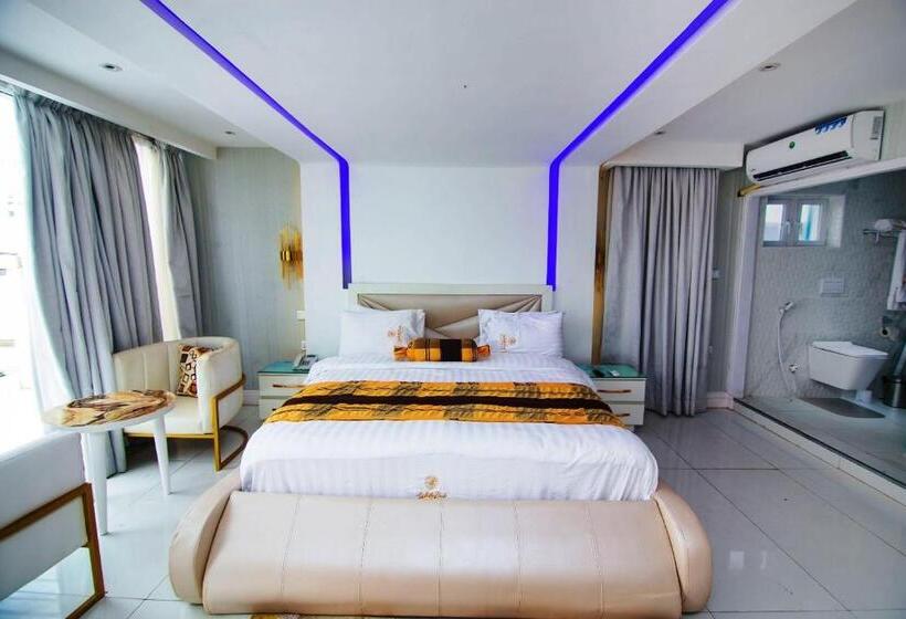 هتل White Deck Beach Resort