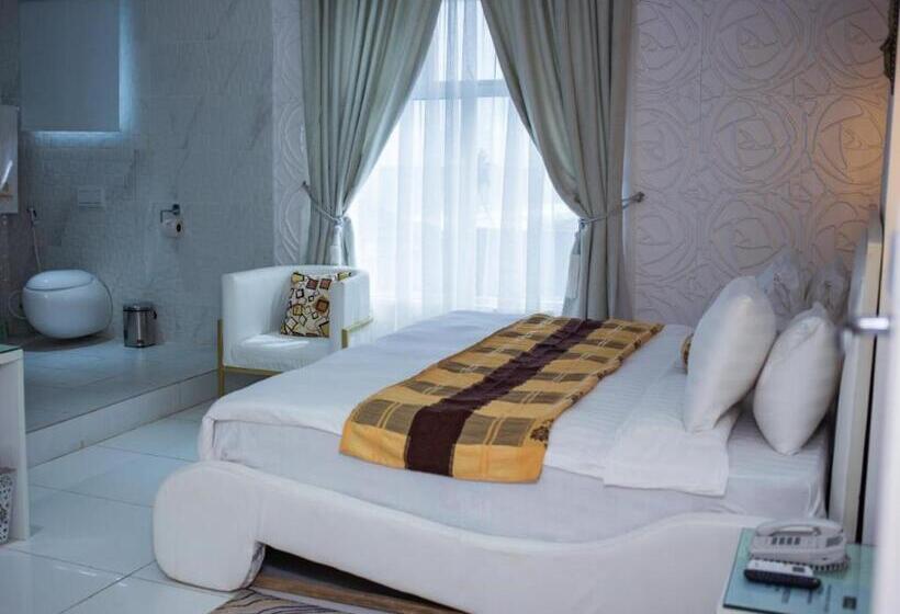 هتل White Deck Beach Resort