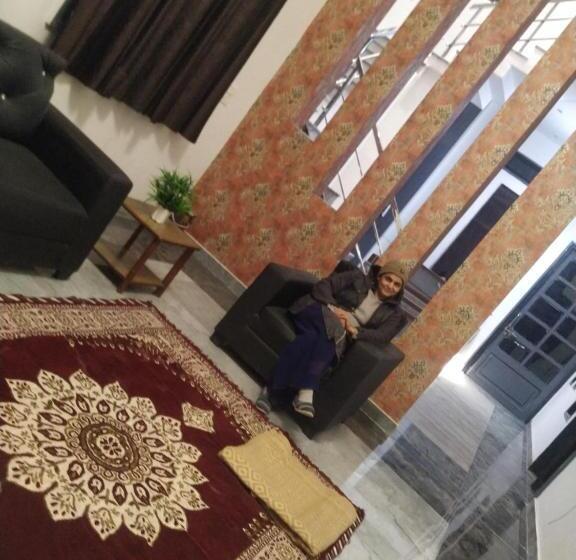 M.d. Grand Hotel N Resort