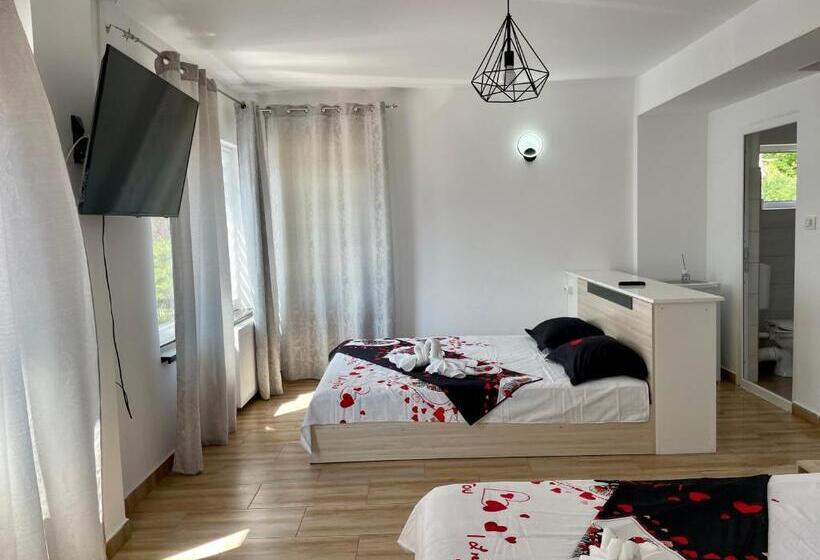 پانسیون Casa Francisc