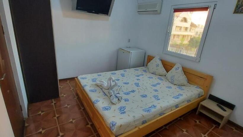 پانسیون Casa Francisc