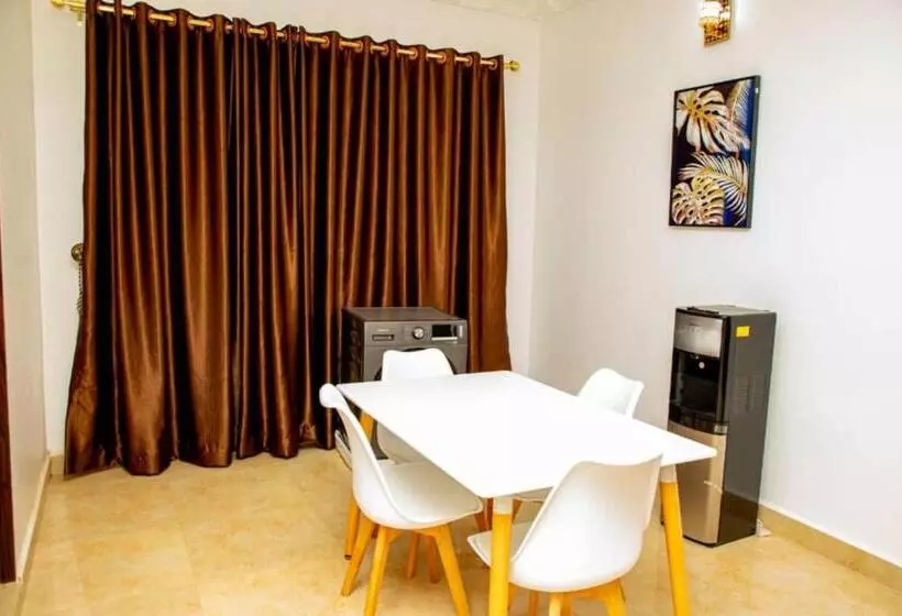 پانسیون De Omega Digital Homes, Service Apartment   Wuye Abuja