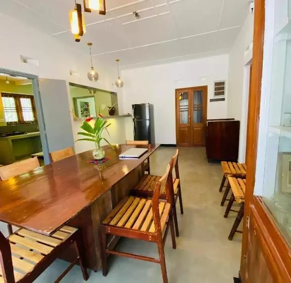 Majatalo Happy Valley Residence Unawatuna