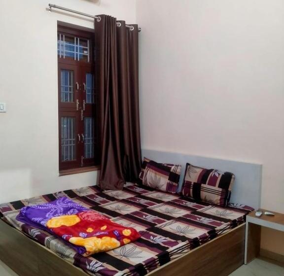 بنسيون Shiv Shakti Palace