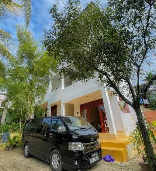 ペンション Summer Lodge Tangalle