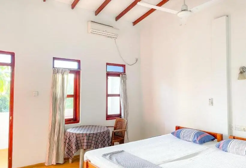 ペンション Summer Lodge Tangalle