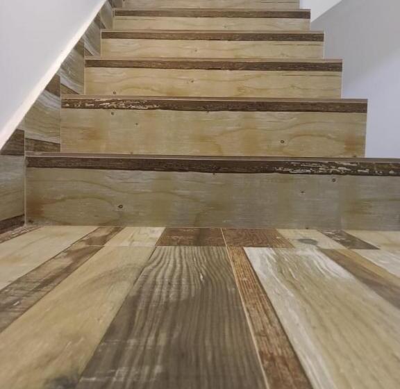 Pensjonat Thilakawardhana Guest House