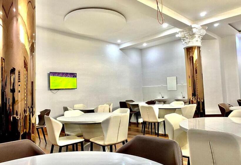 Rove Luxury Hotel And Suites