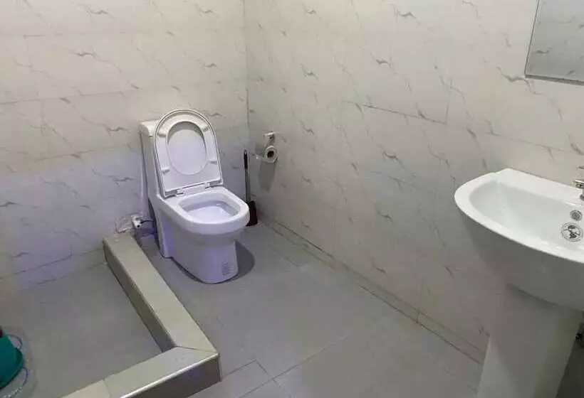 Rove Luxury Hotel And Suites