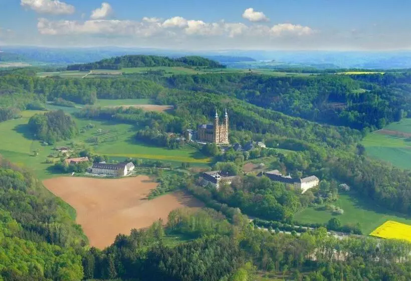 Hotelli Bildungs  Uns Tagungshäuser Vierzehnheiligen Diözesanhaus