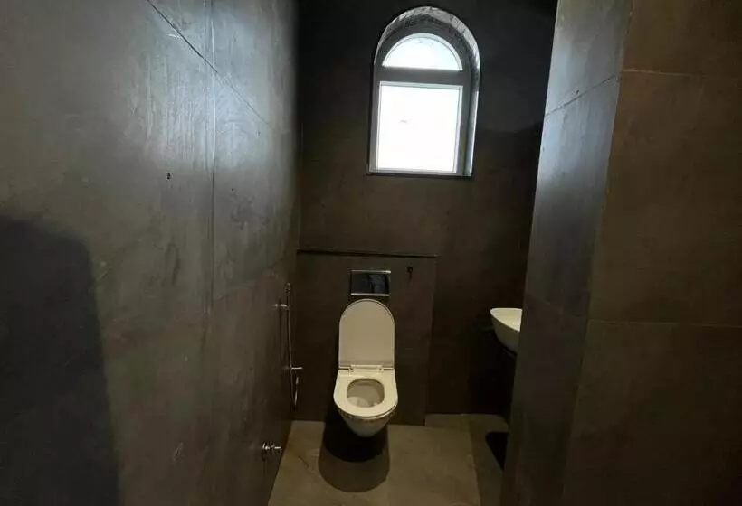 Hotelli Hari Leela Fort View Palace