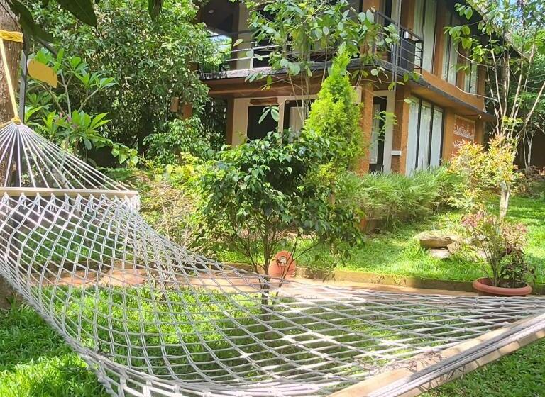 בית מלון כפרי Wayanad Kuruva Isles Jungle Resort