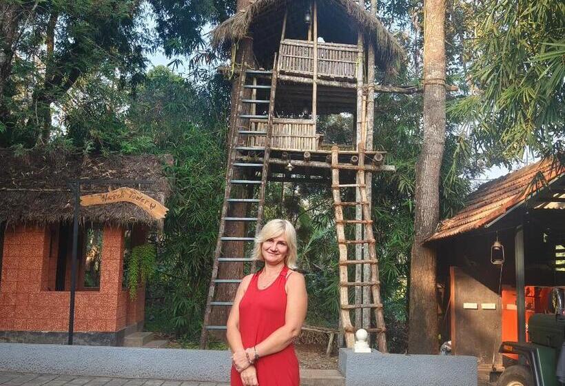 בית מלון כפרי Wayanad Kuruva Isles Jungle Resort
