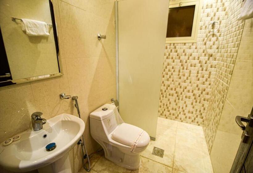 ホテル هذه ليلتي فرع الحمراء This Lailaty Al Hamra Branch