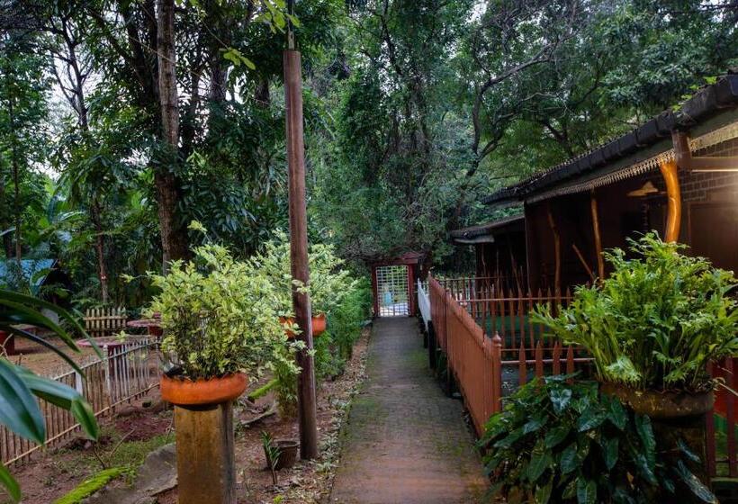 호텔 Udawalawa Safari Village