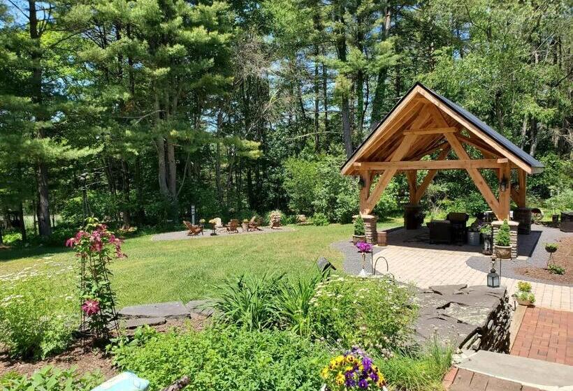 Paper Mill Pines Bed And Breakfast