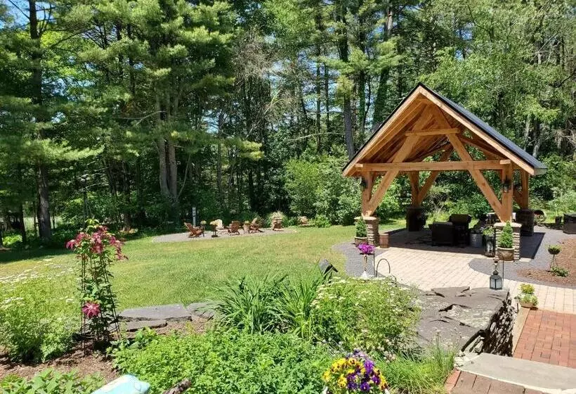 Paper Mill Pines Bed And Breakfast