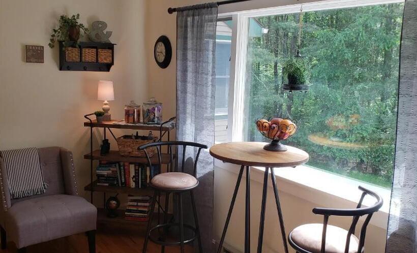 Paper Mill Pines Bed And Breakfast