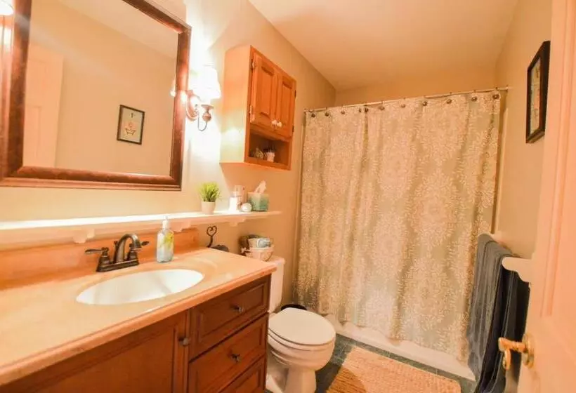 Paper Mill Pines Bed And Breakfast