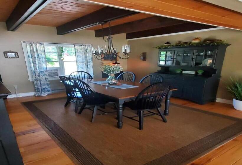 Paper Mill Pines Bed And Breakfast