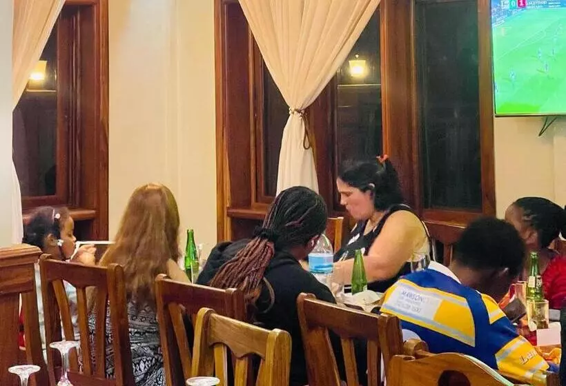 Peak Hotel Karatu