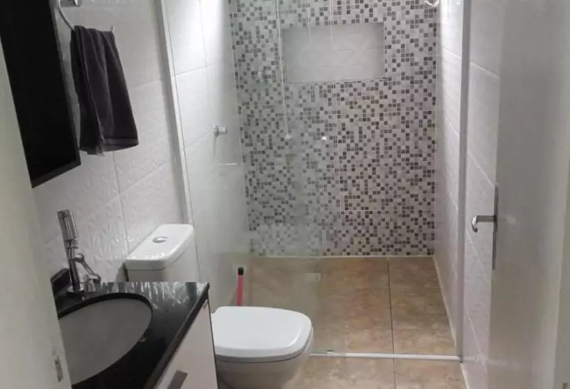 ペンション Casa De Praia A 100 Metros Da Praia