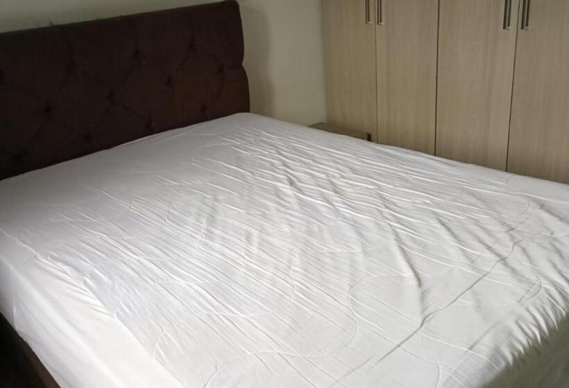 ペンション Casa De Praia A 100 Metros Da Praia