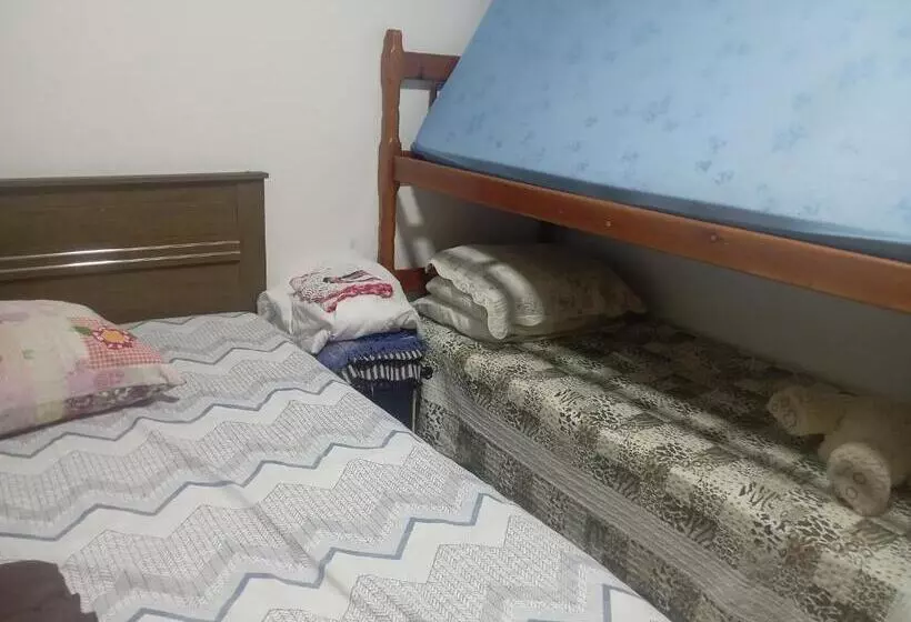 ペンション Casa De Praia A 100 Metros Da Praia