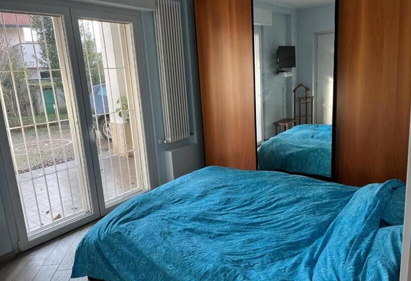 پانسیون Villa Mimosa