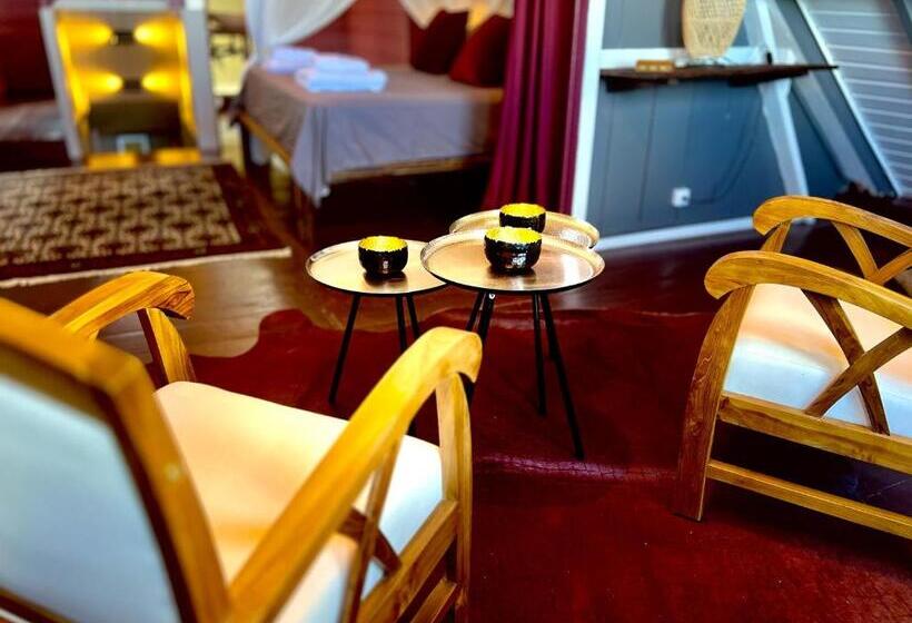 پانسیون Chambre D Hotes Le Sucrier