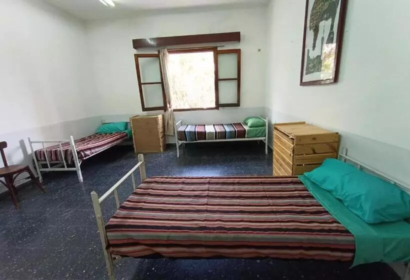ペンション Hostel La Española