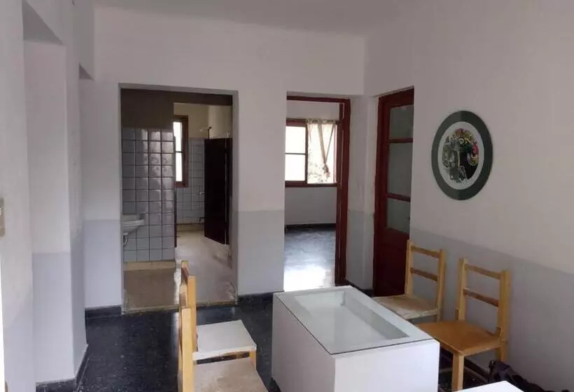 ペンション Hostel La Española