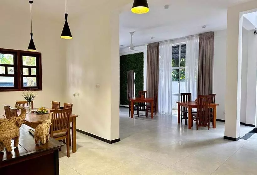 ペンション Villa Ceylanka