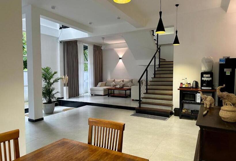 ペンション Villa Ceylanka