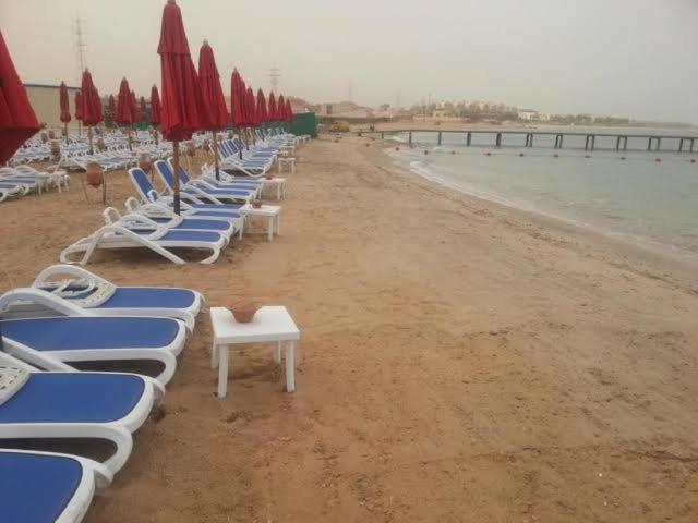 Porto South Beach Sokhna Families