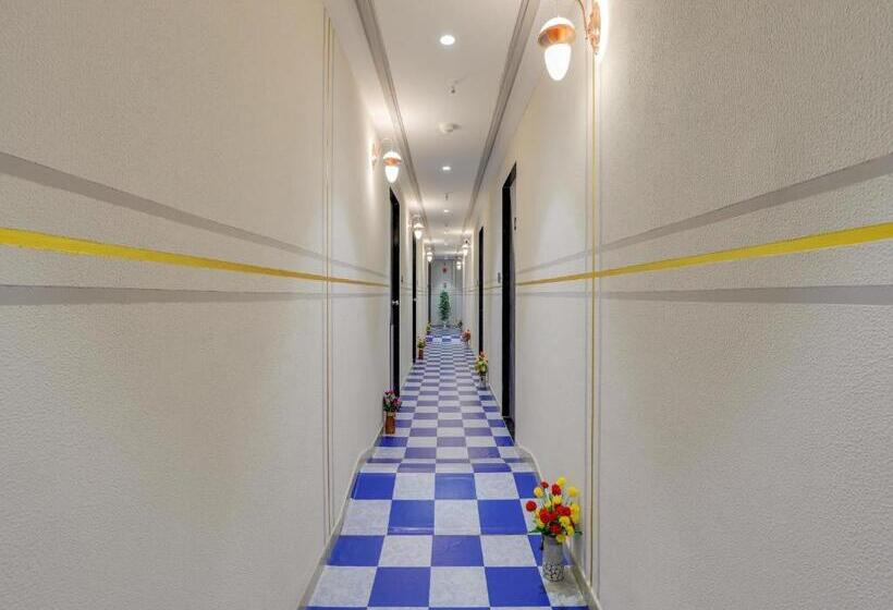 Collection O Hotel Soho