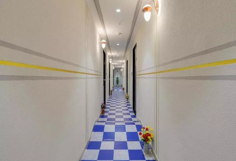 Collection O Hotel Soho