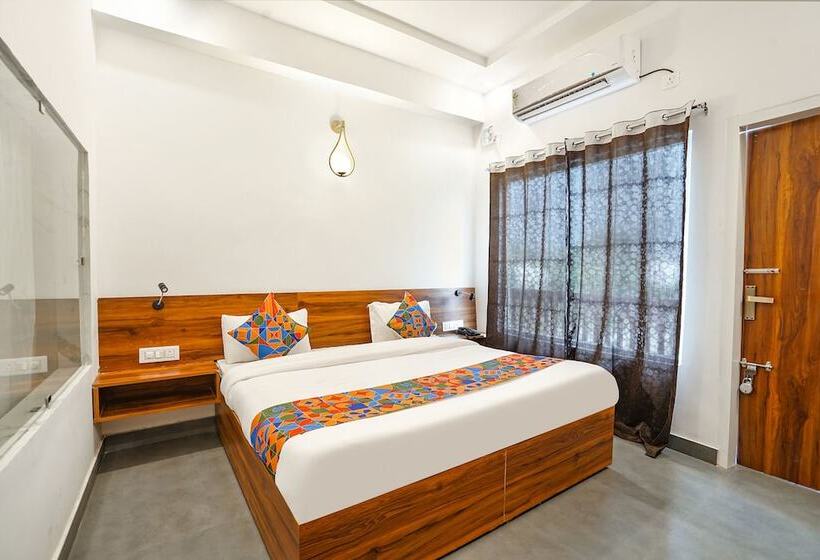 Hotel Montreal By Madhuban Inn