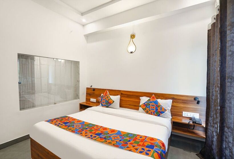 Hotel Montreal By Madhuban Inn