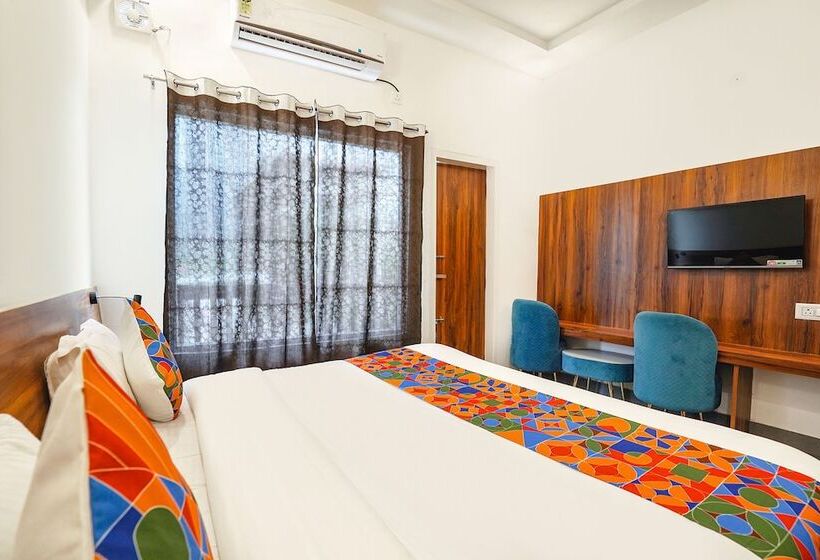 Hotel Montreal By Madhuban Inn