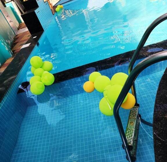 בית מלון כפרי 36 Yard Beach Cottages