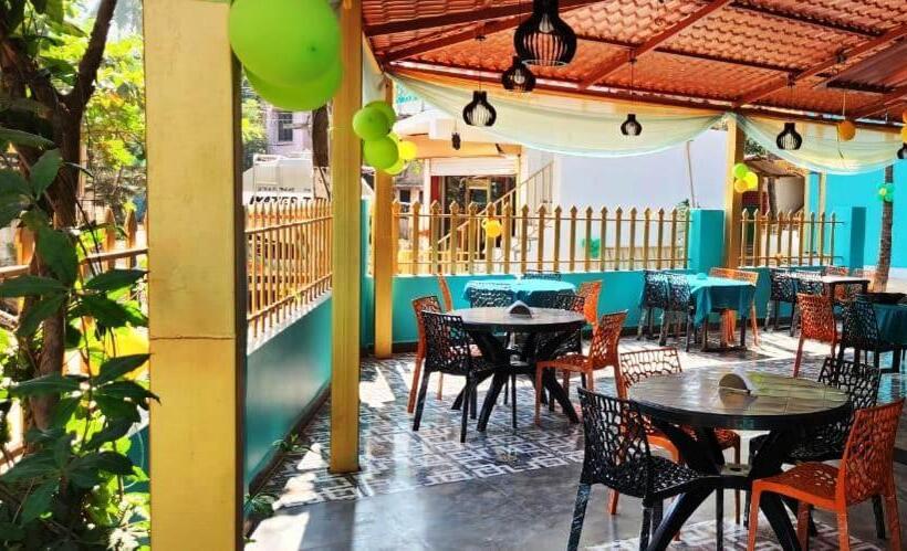 בית מלון כפרי 36 Yard Beach Cottages