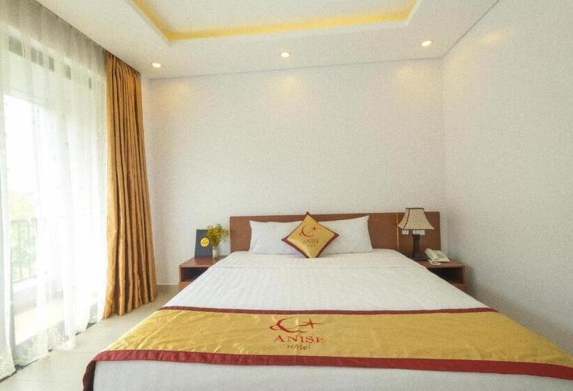 Anise Hotel Sonasea Night Market