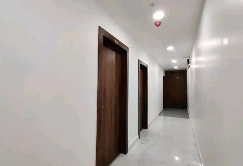 ホテル Boutique Corporate Noida Sec 70