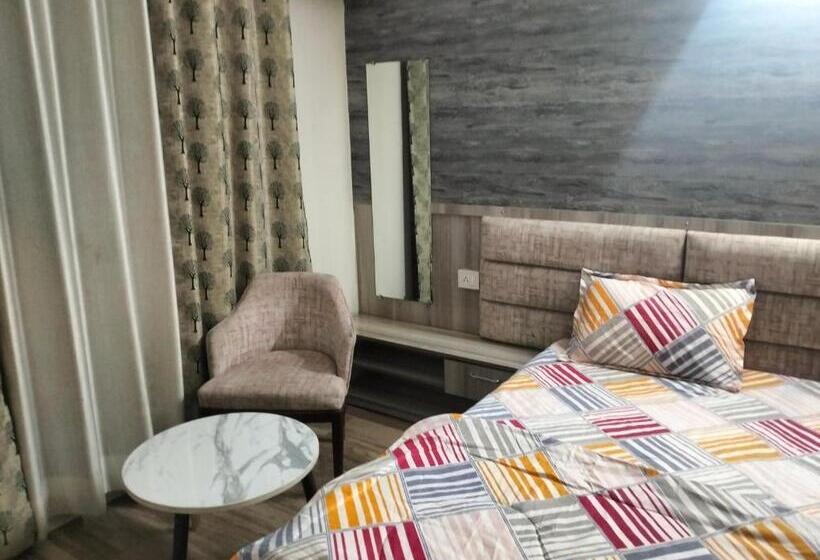 Отель Divisionbyzero