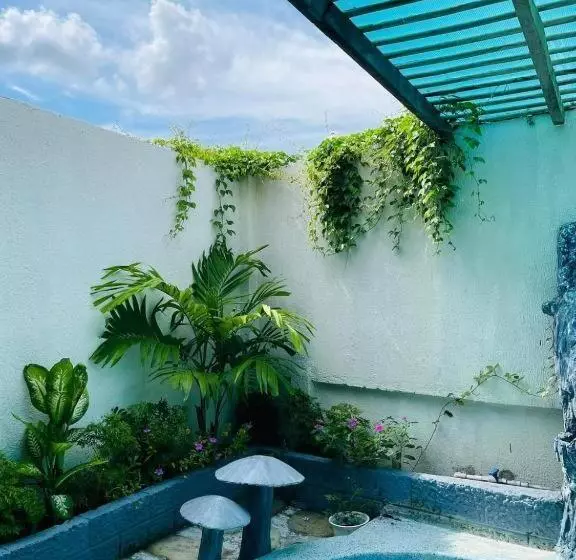 هتل Garden House Tí Nị