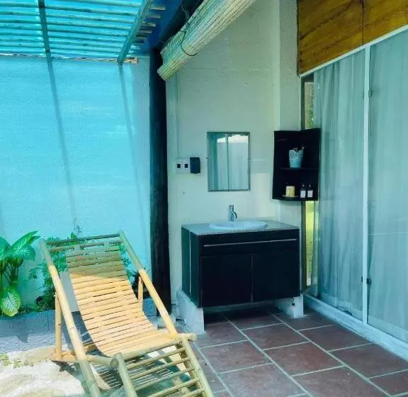 هتل Garden House Tí Nị
