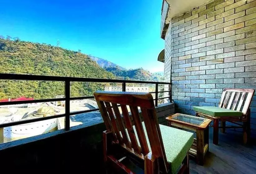 Hotelli Beas River Cottage, Manali   #riverside # Private Parking # Scenic River & Mountain View # Open Cafe