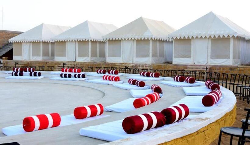 בית מלון כפרי Malra Heritage Camp